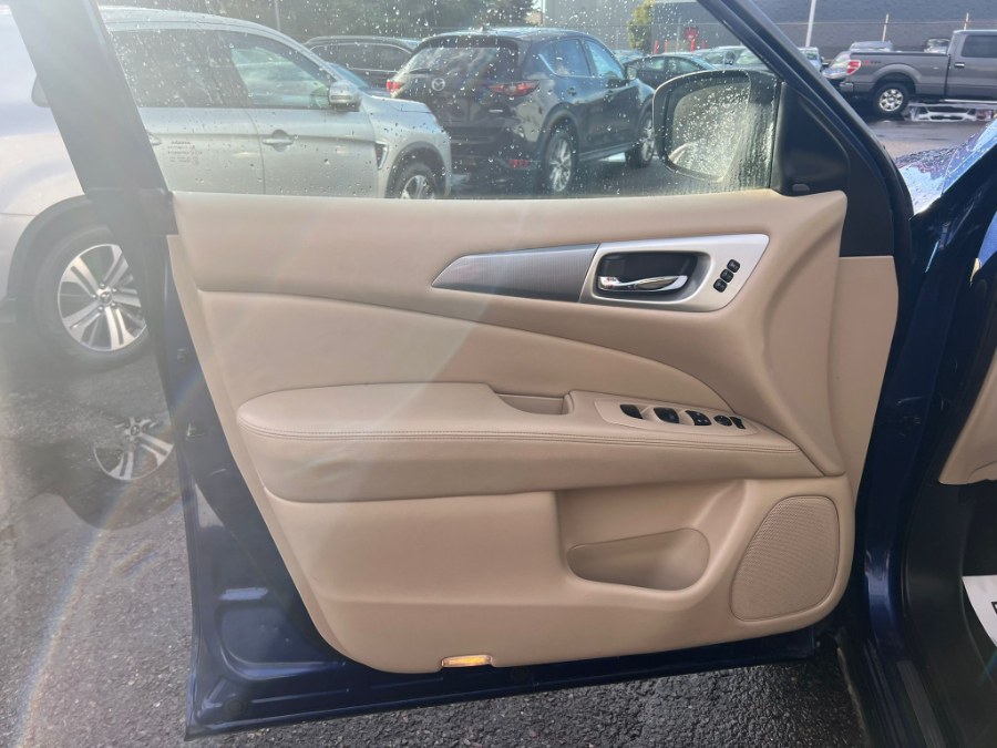 Used Nissan Pathfinder 4x4 SL 2020 | Inman Motors Sales. Medford, Massachusetts Used Nissan Pathfinder 4x4 SL 2020 | Inman Motors Sales. Medford, Massachusetts