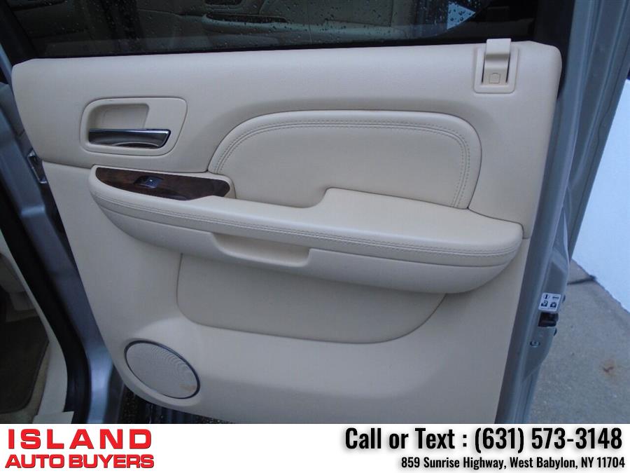 Used Cadillac Escalade Ext Base AWD 4dr SB Crew Cab 2008 | Island Auto Buyers. West Babylon, New York Used Cadillac Escalade Ext Base AWD 4dr SB Crew Cab 2008 | Island Auto Buyers. West Babylon, New York