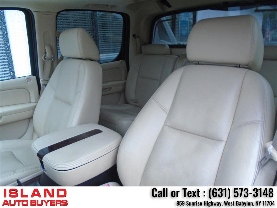 Used Cadillac Escalade Ext Base AWD 4dr SB Crew Cab 2008 | Island Auto Buyers. West Babylon, New York Used Cadillac Escalade Ext Base AWD 4dr SB Crew Cab 2008 | Island Auto Buyers. West Babylon, New York
