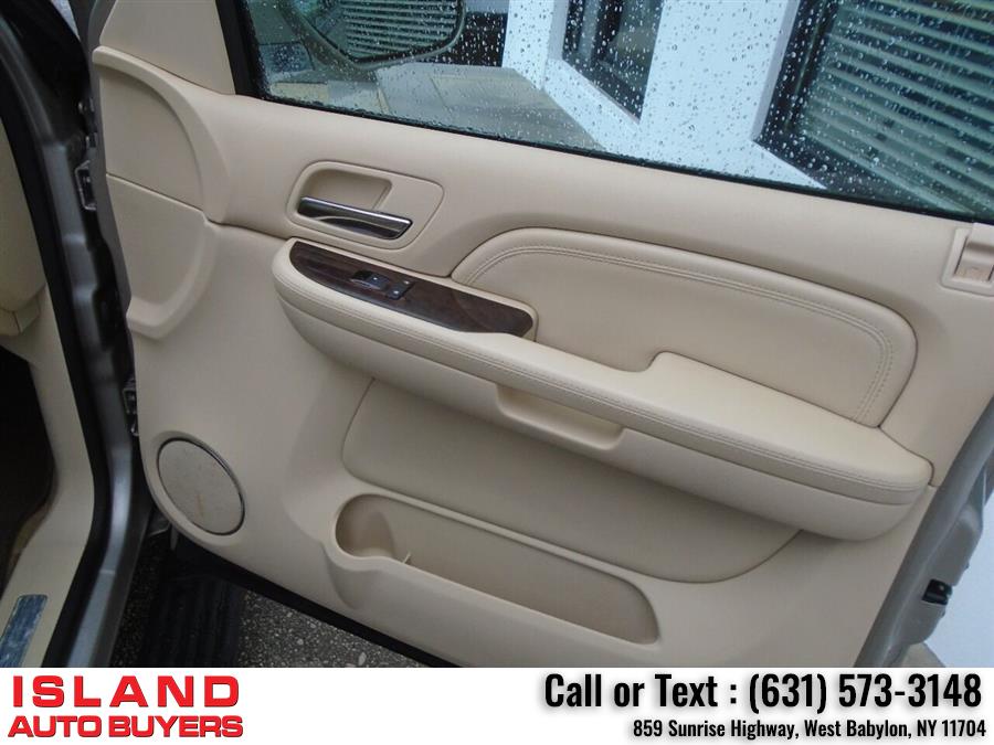 Used Cadillac Escalade Ext Base AWD 4dr SB Crew Cab 2008 | Island Auto Buyers. West Babylon, New York Used Cadillac Escalade Ext Base AWD 4dr SB Crew Cab 2008 | Island Auto Buyers. West Babylon, New York