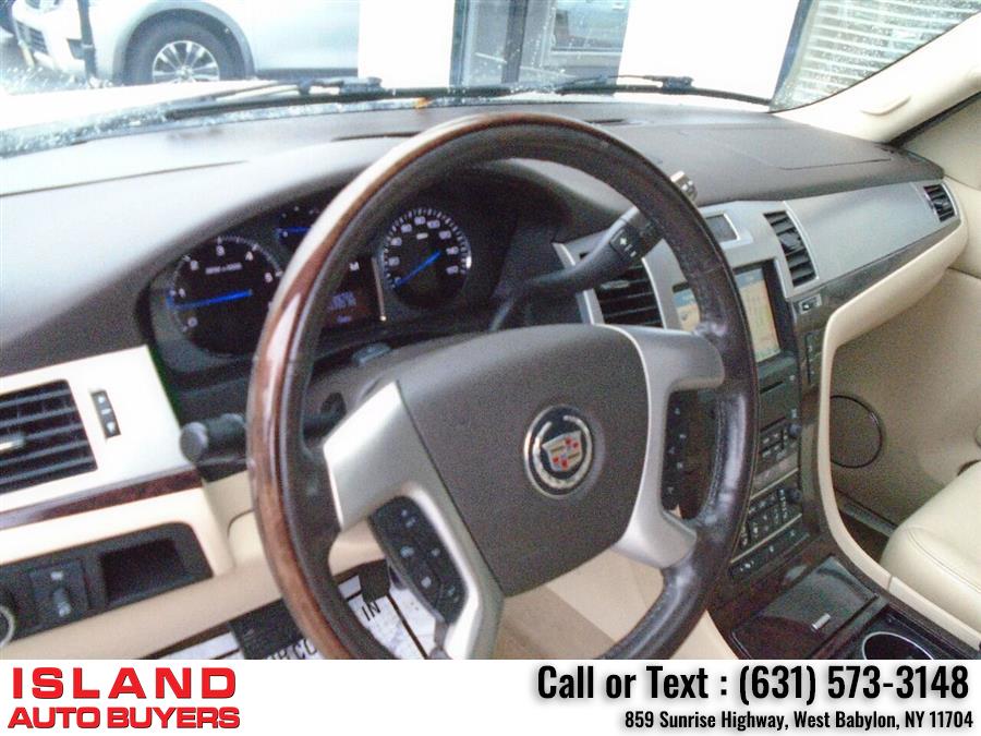 Used Cadillac Escalade Ext Base AWD 4dr SB Crew Cab 2008 | Island Auto Buyers. West Babylon, New York Used Cadillac Escalade Ext Base AWD 4dr SB Crew Cab 2008 | Island Auto Buyers. West Babylon, New York