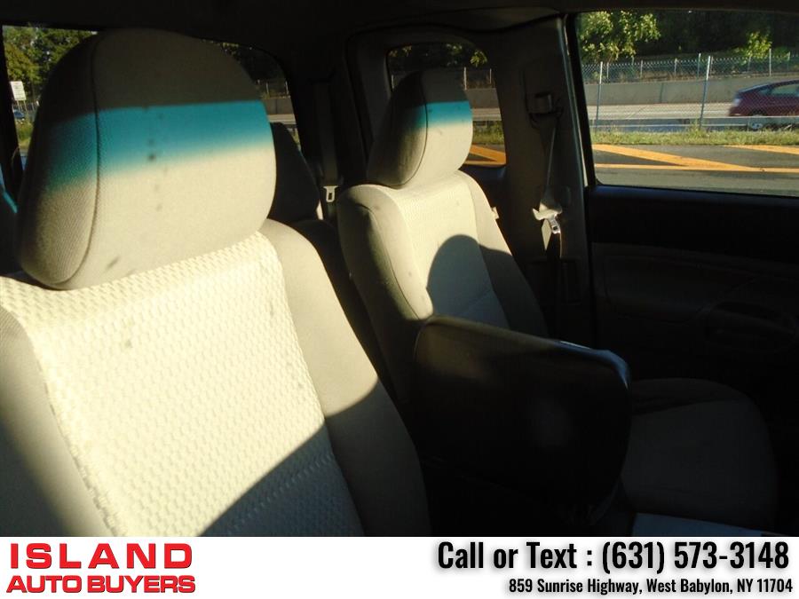 Used Toyota Tacoma Base 4x4 4dr Access Cab 6.1 ft SB 4A 2014 | Island Auto Buyers. West Babylon, New York Used Toyota Tacoma Base 4x4 4dr Access Cab 6.1 ft SB 4A 2014 | Island Auto Buyers. West Babylon, New York