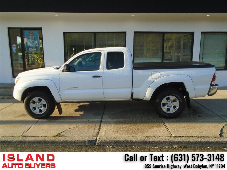 Used Toyota Tacoma Base 4x4 4dr Access Cab 6.1 ft SB 4A 2014 | Island Auto Buyers. West Babylon, New York Used Toyota Tacoma Base 4x4 4dr Access Cab 6.1 ft SB 4A 2014 | Island Auto Buyers. West Babylon, New York