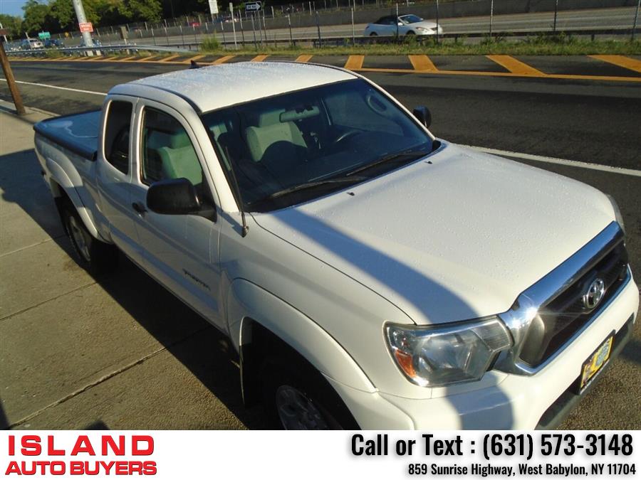 Used Toyota Tacoma Base 4x4 4dr Access Cab 6.1 ft SB 4A 2014 | Island Auto Buyers. West Babylon, New York Used Toyota Tacoma Base 4x4 4dr Access Cab 6.1 ft SB 4A 2014 | Island Auto Buyers. West Babylon, New York