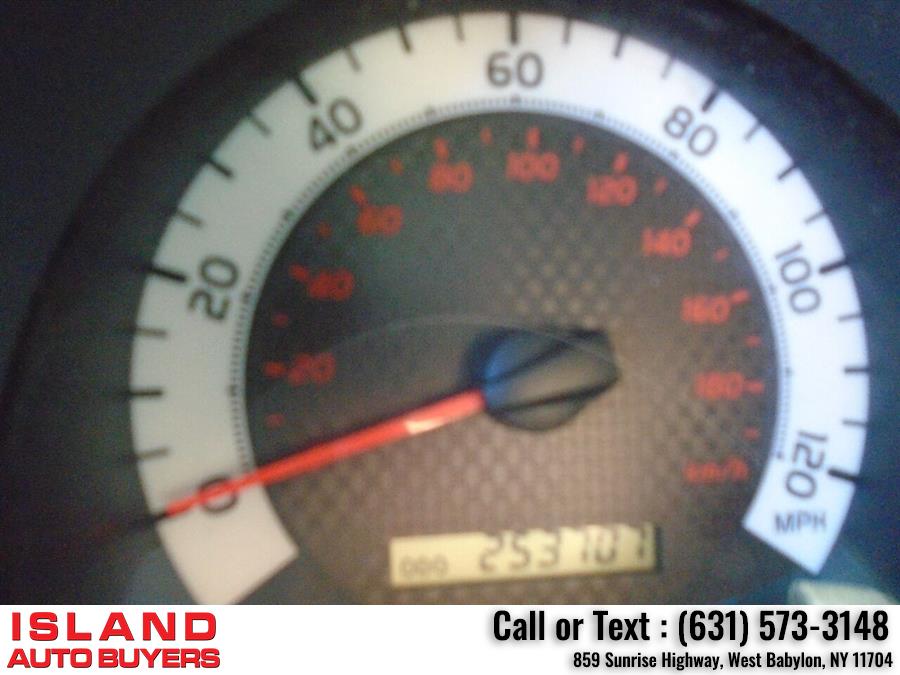 Used Toyota Tacoma Base 4x4 4dr Access Cab 6.1 ft SB 4A 2014 | Island Auto Buyers. West Babylon, New York Used Toyota Tacoma Base 4x4 4dr Access Cab 6.1 ft SB 4A 2014 | Island Auto Buyers. West Babylon, New York