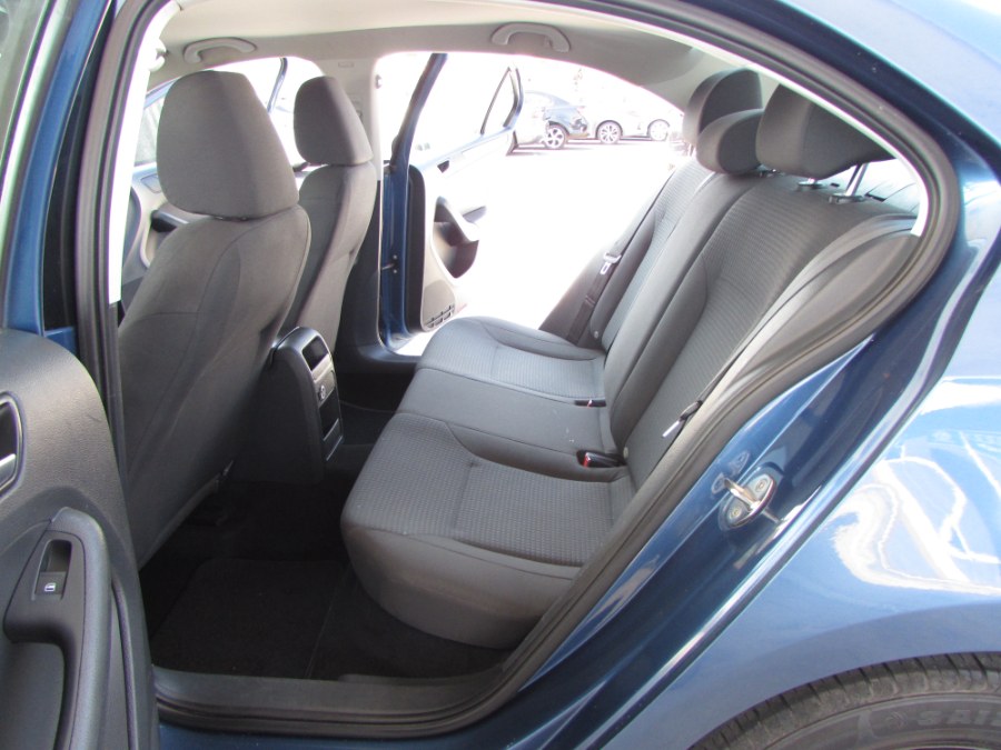 Used Volkswagen Jetta Sedan 4dr Auto 2.0L S 2015 | VIP Auto Enterprise, Inc. Orlando, Florida Used Volkswagen Jetta Sedan 4dr Auto 2.0L S 2015 | VIP Auto Enterprise, Inc. Orlando, Florida