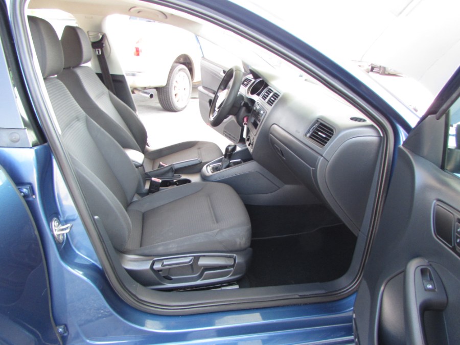 Used Volkswagen Jetta Sedan 4dr Auto 2.0L S 2015 | VIP Auto Enterprise, Inc. Orlando, Florida Used Volkswagen Jetta Sedan 4dr Auto 2.0L S 2015 | VIP Auto Enterprise, Inc. Orlando, Florida