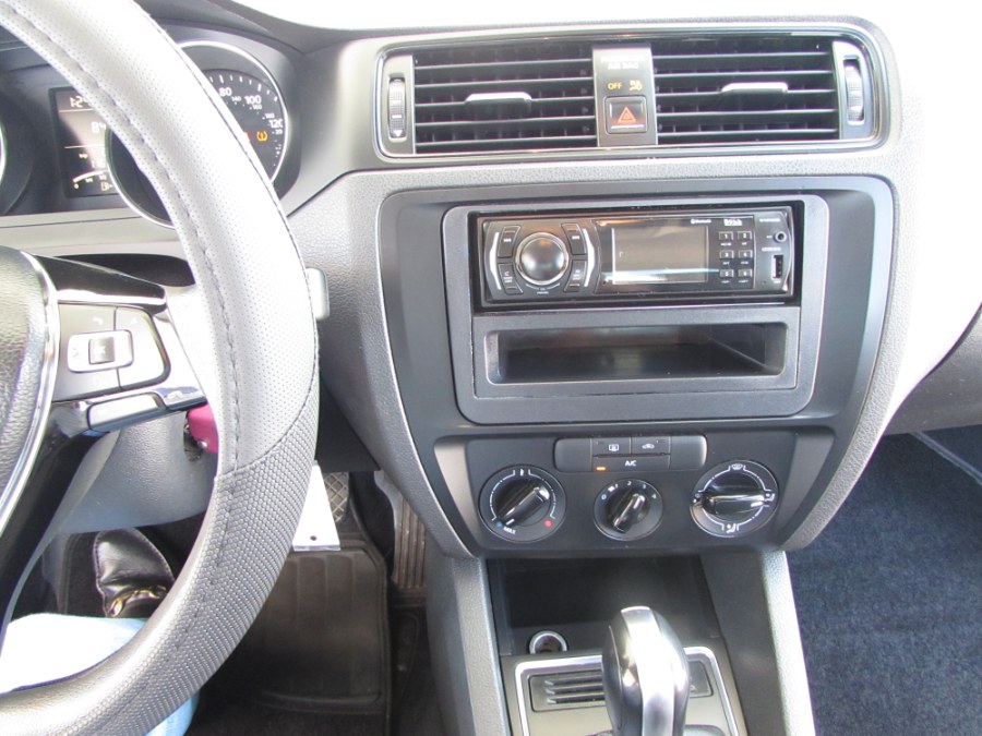 Used Volkswagen Jetta Sedan 4dr Auto 2.0L S 2015 | VIP Auto Enterprise, Inc. Orlando, Florida Used Volkswagen Jetta Sedan 4dr Auto 2.0L S 2015 | VIP Auto Enterprise, Inc. Orlando, Florida
