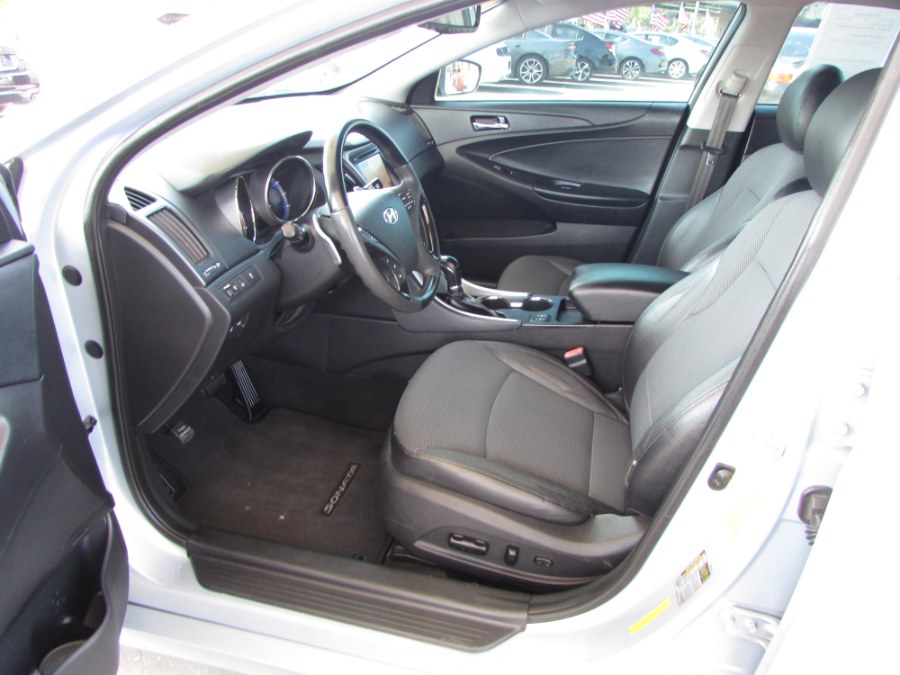 Used Hyundai Sonata 4dr Sdn 2.4L Auto SE 2013 | VIP Auto Enterprise, Inc. Orlando, Florida Used Hyundai Sonata 4dr Sdn 2.4L Auto SE 2013 | VIP Auto Enterprise, Inc. Orlando, Florida