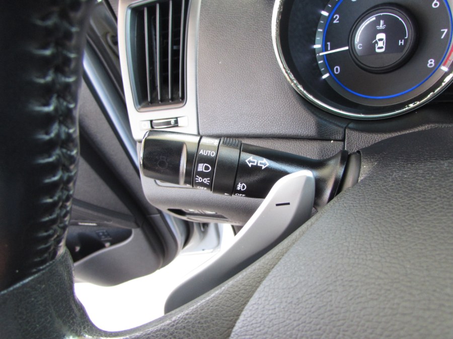 Used Hyundai Sonata 4dr Sdn 2.4L Auto SE 2013 | VIP Auto Enterprise, Inc. Orlando, Florida Used Hyundai Sonata 4dr Sdn 2.4L Auto SE 2013 | VIP Auto Enterprise, Inc. Orlando, Florida