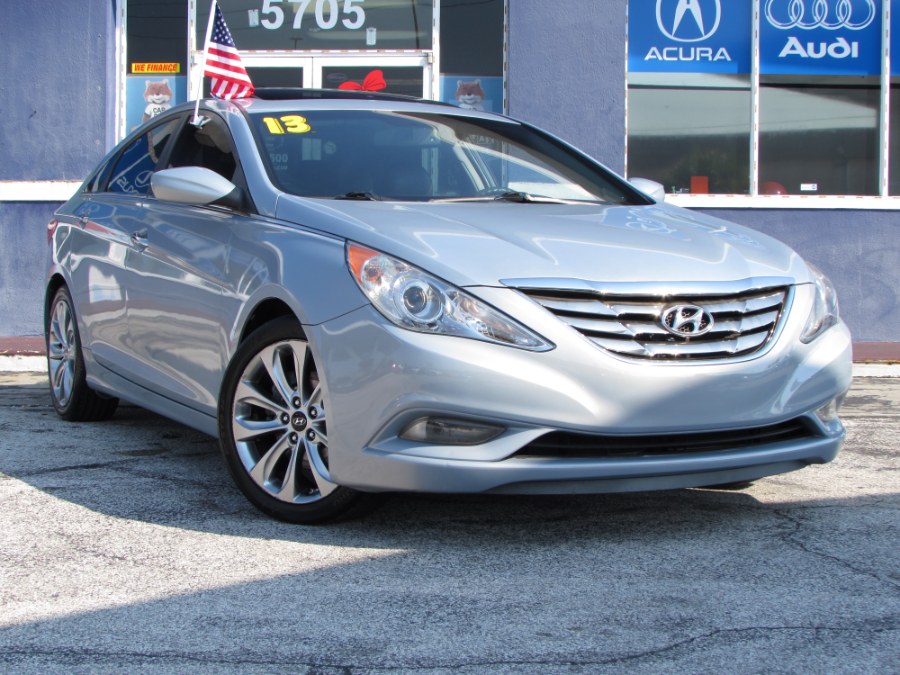 Used Hyundai Sonata 4dr Sdn 2.4L Auto SE 2013 | VIP Auto Enterprise, Inc. Orlando, Florida Used Hyundai Sonata 4dr Sdn 2.4L Auto SE 2013 | VIP Auto Enterprise, Inc. Orlando, Florida