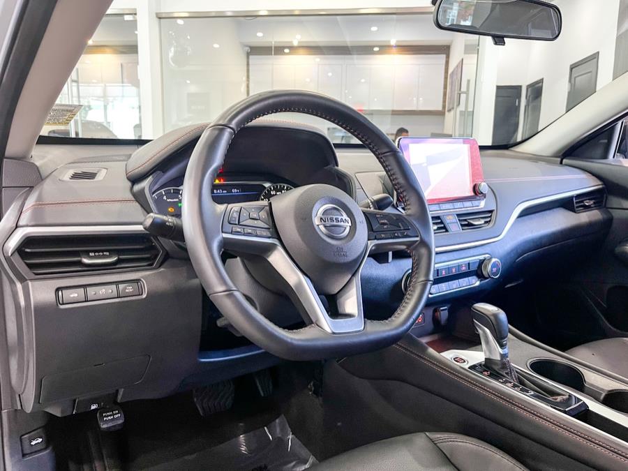 Used Nissan Altima 2.5 SR Sedan 2022 | Luxury Motor Club. Franklin Square, New York Used Nissan Altima 2.5 SR Sedan 2022 | Luxury Motor Club. Franklin Square, New York