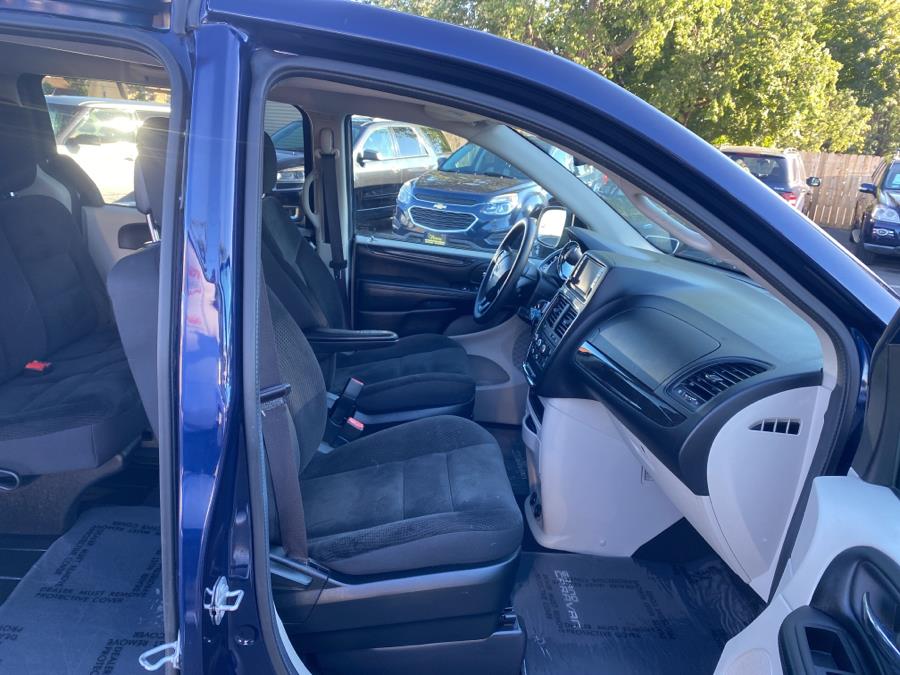 2017 Dodge Grand Caravan SE Plus Wagon, available for sale in Little Ferry, New Jersey | Victoria Preowned Autos Inc. Little Ferry, New Jersey 2017 Dodge Grand Caravan SE Plus Wagon, available for sale in Little Ferry, New Jersey | Victoria Preowned Autos Inc. Little Ferry, New Jersey