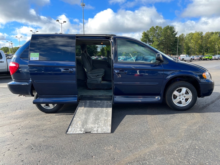 Used Dodge Caravan 4dr Grand SXT 2005 | Marsh Auto Sales LLC. Ortonville, Michigan Used Dodge Caravan 4dr Grand SXT 2005 | Marsh Auto Sales LLC. Ortonville, Michigan