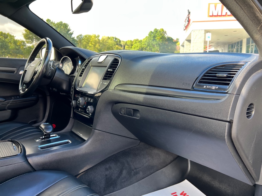 Used Chrysler 300 4dr Sdn 300S RWD 2014 | Marsh Auto Sales LLC. Ortonville, Michigan Used Chrysler 300 4dr Sdn 300S RWD 2014 | Marsh Auto Sales LLC. Ortonville, Michigan