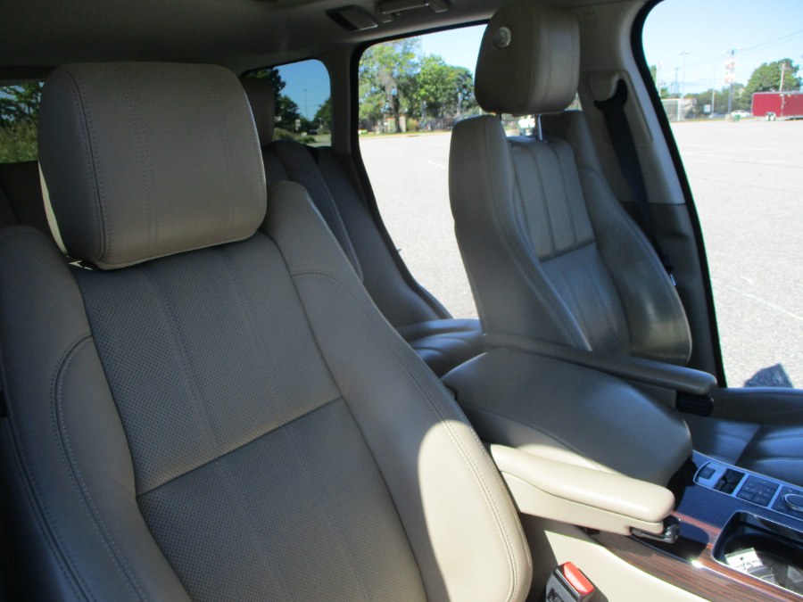 2015 Land Rover Range Rover 4WD 4dr HSE, available for sale in Massapequa, New York | South Shore Auto Brokers & Sales. Massapequa, New York 2015 Land Rover Range Rover 4WD 4dr HSE, available for sale in Massapequa, New York | South Shore Auto Brokers & Sales. Massapequa, New York