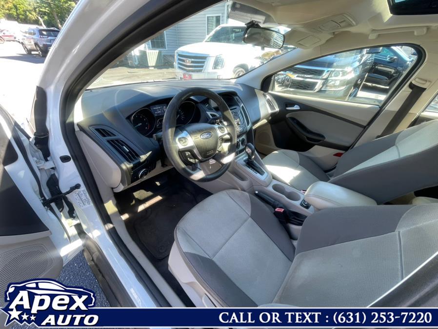 2012 Ford Focus 5dr HB SE, available for sale in Selden, New York | Apex Auto. Selden, New York 2012 Ford Focus 5dr HB SE, available for sale in Selden, New York | Apex Auto. Selden, New York
