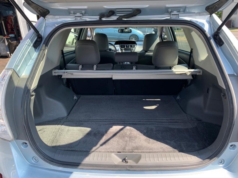 2013 Toyota Prius v 5dr Wgn Five (Natl), available for sale in West Haven, Connecticut | Uzun Auto. West Haven, Connecticut 2013 Toyota Prius v 5dr Wgn Five (Natl), available for sale in West Haven, Connecticut | Uzun Auto. West Haven, Connecticut