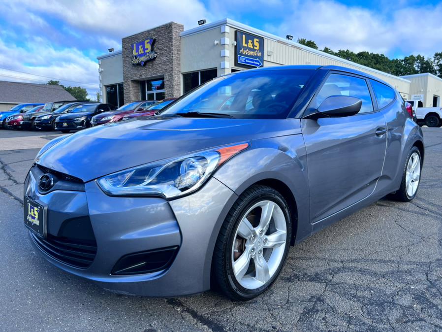 2015 Hyundai Veloster 3dr Cpe Auto, available for sale in Plantsville, CT