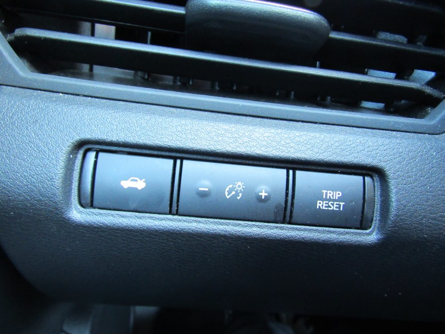 2020 Nissan Altima 2.5 S Sedan, available for sale in Irvington, New Jersey | NJ Used Cars Center. Irvington, New Jersey 2020 Nissan Altima 2.5 S Sedan, available for sale in Irvington, New Jersey | NJ Used Cars Center. Irvington, New Jersey