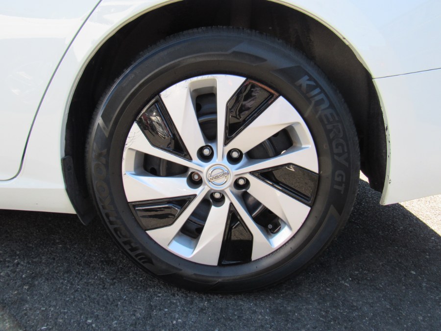 2020 Nissan Altima 2.5 S Sedan, available for sale in Irvington, New Jersey | NJ Used Cars Center. Irvington, New Jersey 2020 Nissan Altima 2.5 S Sedan, available for sale in Irvington, New Jersey | NJ Used Cars Center. Irvington, New Jersey