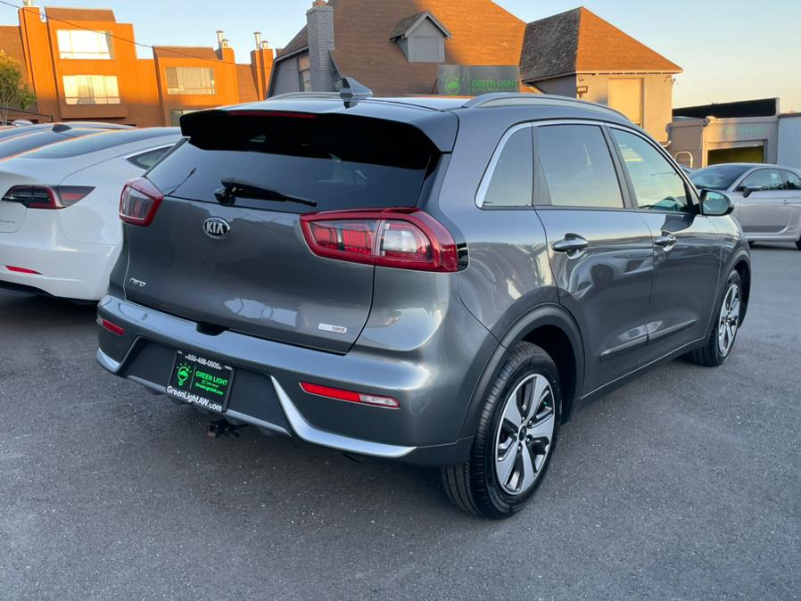 Used Kia Niro Hybrid LX 2017 | Green Light Auto Wholesale. Daly City, California Used Kia Niro Hybrid LX 2017 | Green Light Auto Wholesale. Daly City, California