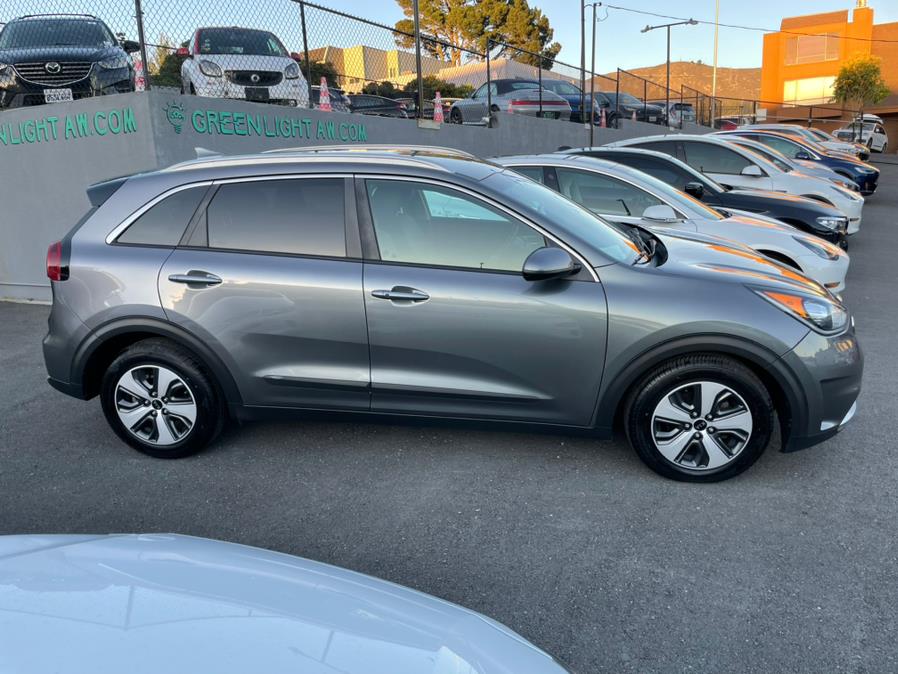 Used Kia Niro Hybrid LX 2017 | Green Light Auto Wholesale. Daly City, California Used Kia Niro Hybrid LX 2017 | Green Light Auto Wholesale. Daly City, California