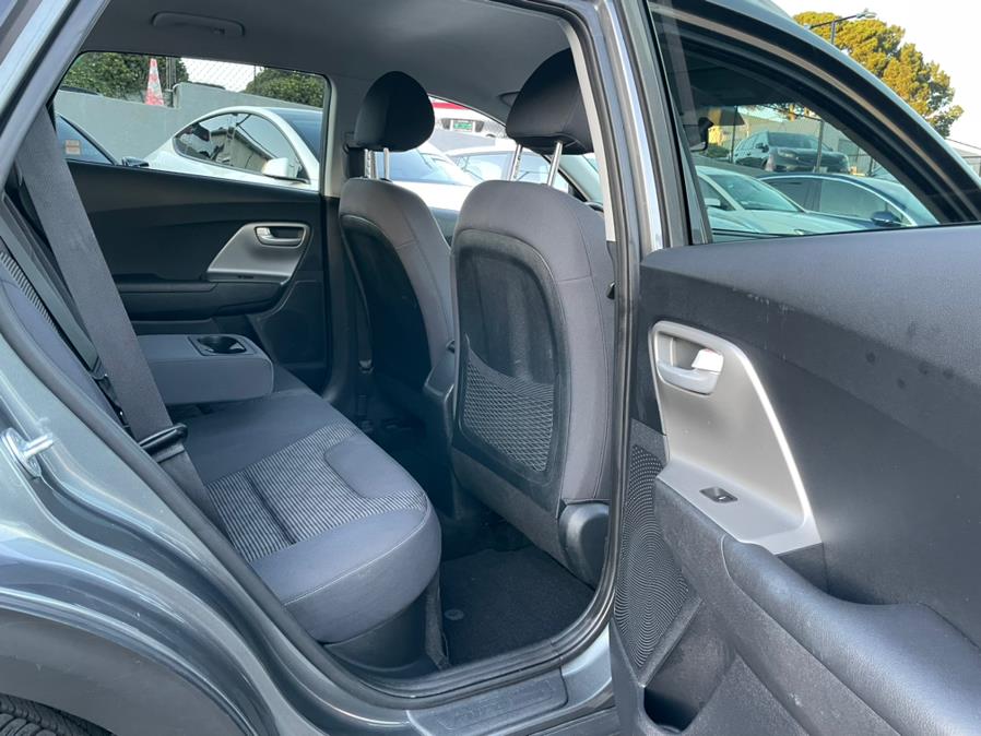 Used Kia Niro Hybrid LX 2017 | Green Light Auto Wholesale. Daly City, California Used Kia Niro Hybrid LX 2017 | Green Light Auto Wholesale. Daly City, California