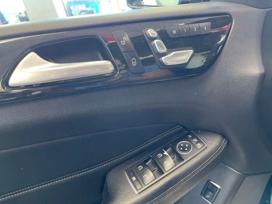 2018 Mercedes-Benz GLE GLE 350 4MATIC SUV, available for sale in Inwood, New York | 5 Towns Drive. Inwood, New York 2018 Mercedes-Benz GLE GLE 350 4MATIC SUV, available for sale in Inwood, New York | 5 Towns Drive. Inwood, New York