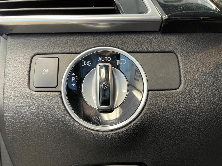 2018 Mercedes-Benz GLE GLE 350 4MATIC SUV, available for sale in Inwood, New York | 5 Towns Drive. Inwood, New York 2018 Mercedes-Benz GLE GLE 350 4MATIC SUV, available for sale in Inwood, New York | 5 Towns Drive. Inwood, New York