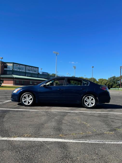 2010 Nissan Altima 4dr Sdn V6 CVT 3.5 SR, available for sale in New Britain, Connecticut | Supreme Automotive. New Britain, Connecticut 2010 Nissan Altima 4dr Sdn V6 CVT 3.5 SR, available for sale in New Britain, Connecticut | Supreme Automotive. New Britain, Connecticut