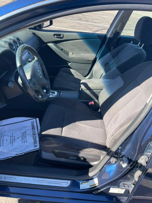 2010 Nissan Altima 4dr Sdn V6 CVT 3.5 SR, available for sale in New Britain, Connecticut | Supreme Automotive. New Britain, Connecticut 2010 Nissan Altima 4dr Sdn V6 CVT 3.5 SR, available for sale in New Britain, Connecticut | Supreme Automotive. New Britain, Connecticut