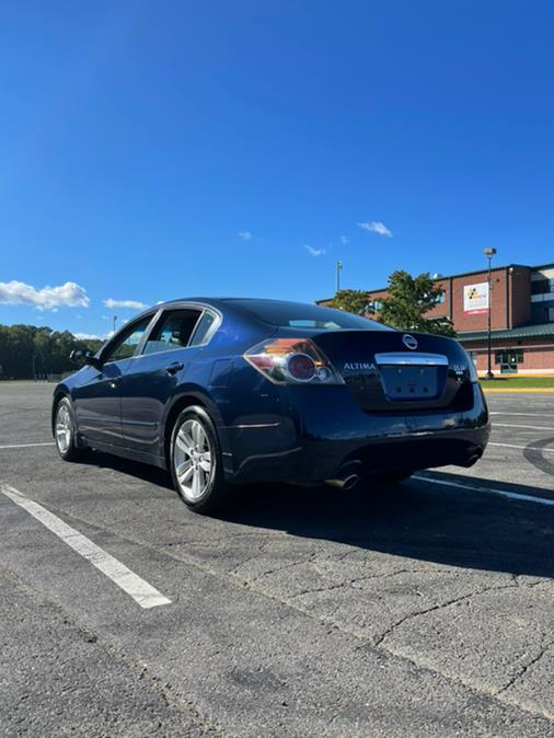 2010 Nissan Altima 4dr Sdn V6 CVT 3.5 SR, available for sale in New Britain, Connecticut | Supreme Automotive. New Britain, Connecticut 2010 Nissan Altima 4dr Sdn V6 CVT 3.5 SR, available for sale in New Britain, Connecticut | Supreme Automotive. New Britain, Connecticut