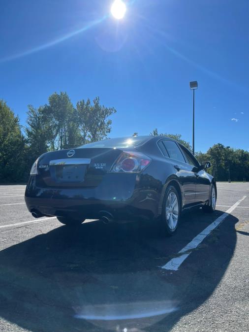 2010 Nissan Altima 4dr Sdn V6 CVT 3.5 SR, available for sale in New Britain, Connecticut | Supreme Automotive. New Britain, Connecticut 2010 Nissan Altima 4dr Sdn V6 CVT 3.5 SR, available for sale in New Britain, Connecticut | Supreme Automotive. New Britain, Connecticut