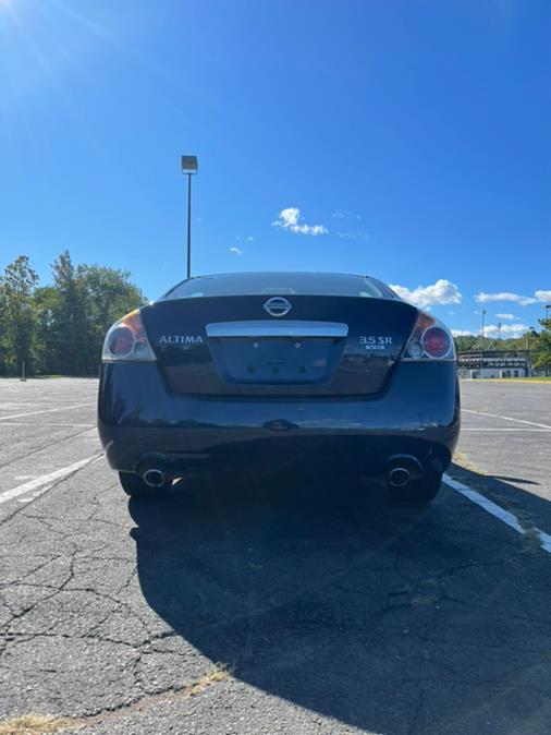 2010 Nissan Altima 4dr Sdn V6 CVT 3.5 SR, available for sale in New Britain, Connecticut | Supreme Automotive. New Britain, Connecticut 2010 Nissan Altima 4dr Sdn V6 CVT 3.5 SR, available for sale in New Britain, Connecticut | Supreme Automotive. New Britain, Connecticut