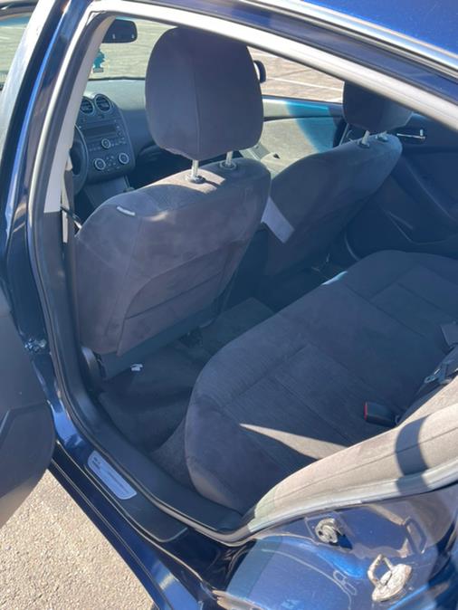 2010 Nissan Altima 4dr Sdn V6 CVT 3.5 SR, available for sale in New Britain, Connecticut | Supreme Automotive. New Britain, Connecticut 2010 Nissan Altima 4dr Sdn V6 CVT 3.5 SR, available for sale in New Britain, Connecticut | Supreme Automotive. New Britain, Connecticut
