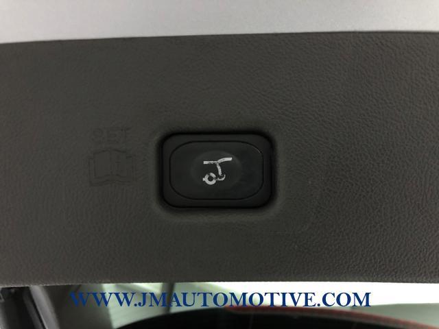 2016 Lincoln Mkx AWD 4dr Reserve, available for sale in Naugatuck, Connecticut | J&M Automotive Sls&Svc LLC. Naugatuck, Connecticut 2016 Lincoln Mkx AWD 4dr Reserve, available for sale in Naugatuck, Connecticut | J&M Automotive Sls&Svc LLC. Naugatuck, Connecticut