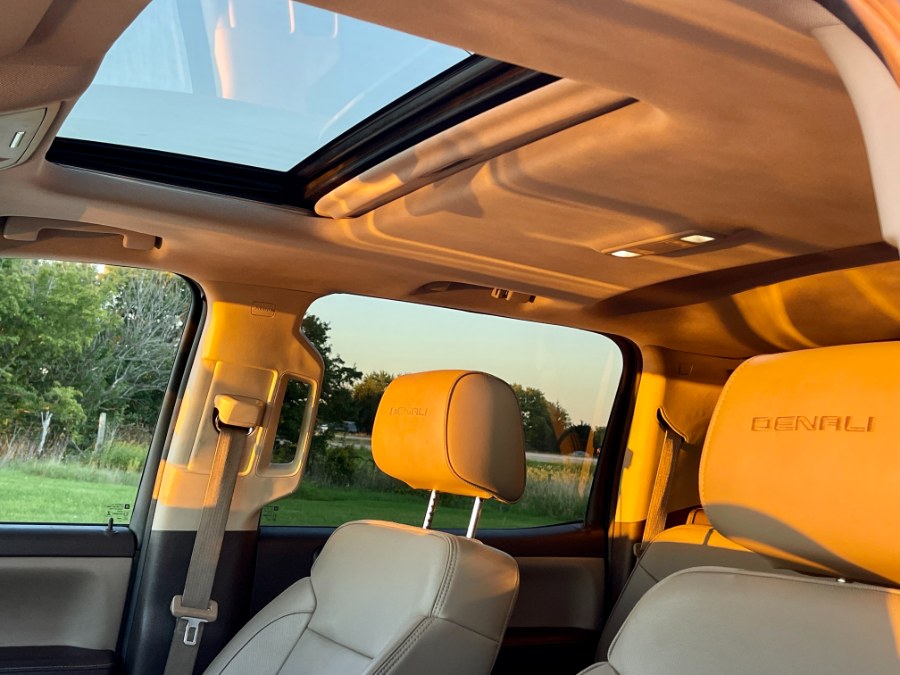 Used GMC Sierra 1500 4WD Crew Cab 153.0" Denali 2015 | Geneva Motor Cars. Darien, Wisconsin Used GMC Sierra 1500 4WD Crew Cab 153.0" Denali 2015 | Geneva Motor Cars. Darien, Wisconsin