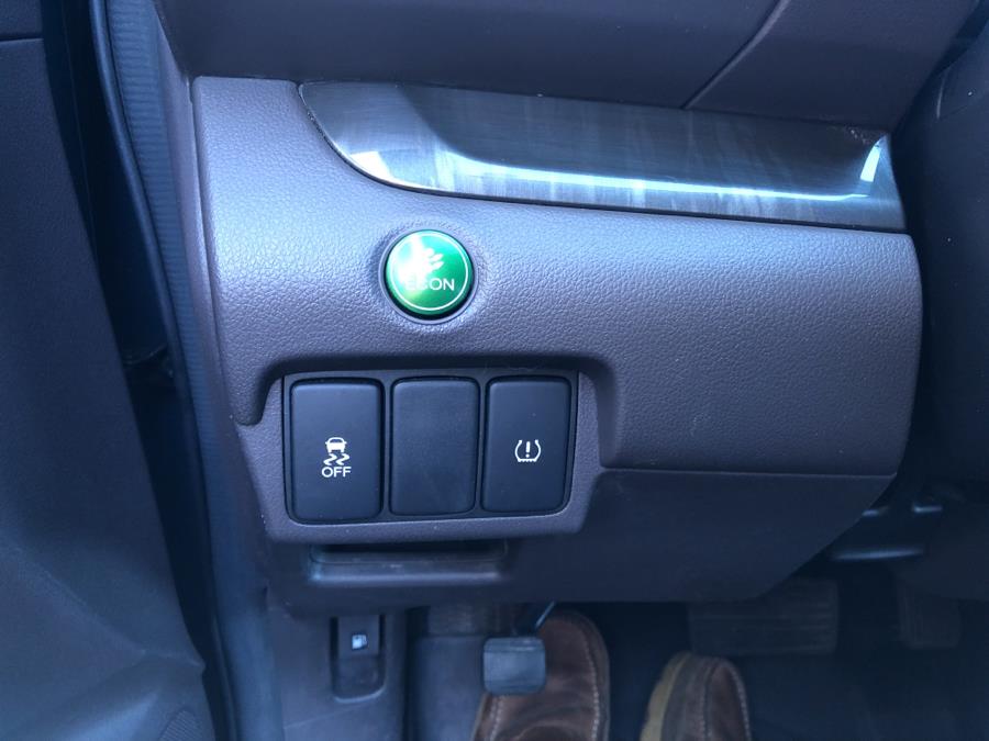 2014 Honda CR-V AWD 5dr EX-L, available for sale in Waterbury, Connecticut | National Auto Brokers, Inc.. Waterbury, Connecticut 2014 Honda CR-V AWD 5dr EX-L, available for sale in Waterbury, Connecticut | National Auto Brokers, Inc.. Waterbury, Connecticut