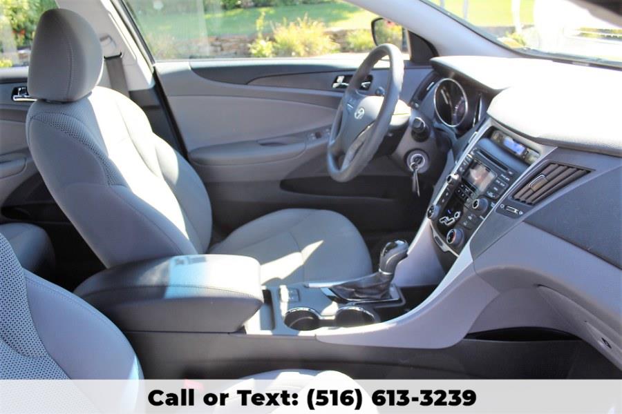 Used Hyundai Sonata 4dr Sdn 2.4L Auto GLS 2013 | Great Neck Car Buyers & Sellers. Great Neck, New York Used Hyundai Sonata 4dr Sdn 2.4L Auto GLS 2013 | Great Neck Car Buyers & Sellers. Great Neck, New York