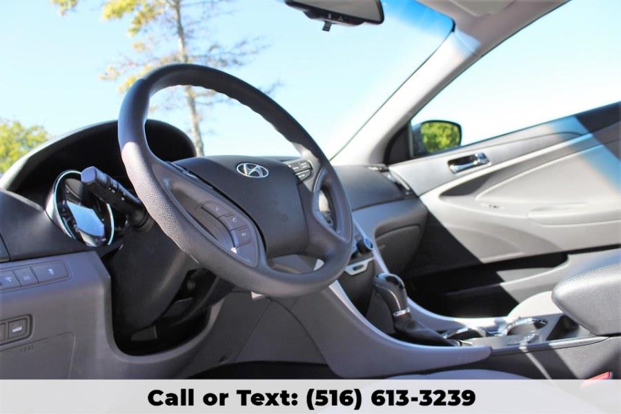 Used Hyundai Sonata 4dr Sdn 2.4L Auto GLS 2013 | Great Neck Car Buyers & Sellers. Great Neck, New York Used Hyundai Sonata 4dr Sdn 2.4L Auto GLS 2013 | Great Neck Car Buyers & Sellers. Great Neck, New York