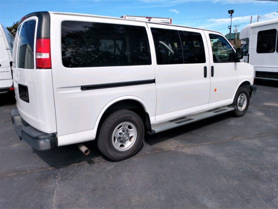 Used Chevrolet EXPRESS 3500 12-Passenger REG LENGTH LT 2016 | Warwick Auto Sales Inc. COPIAGUE, New York Used Chevrolet EXPRESS 3500 12-Passenger REG LENGTH LT 2016 | Warwick Auto Sales Inc. COPIAGUE, New York