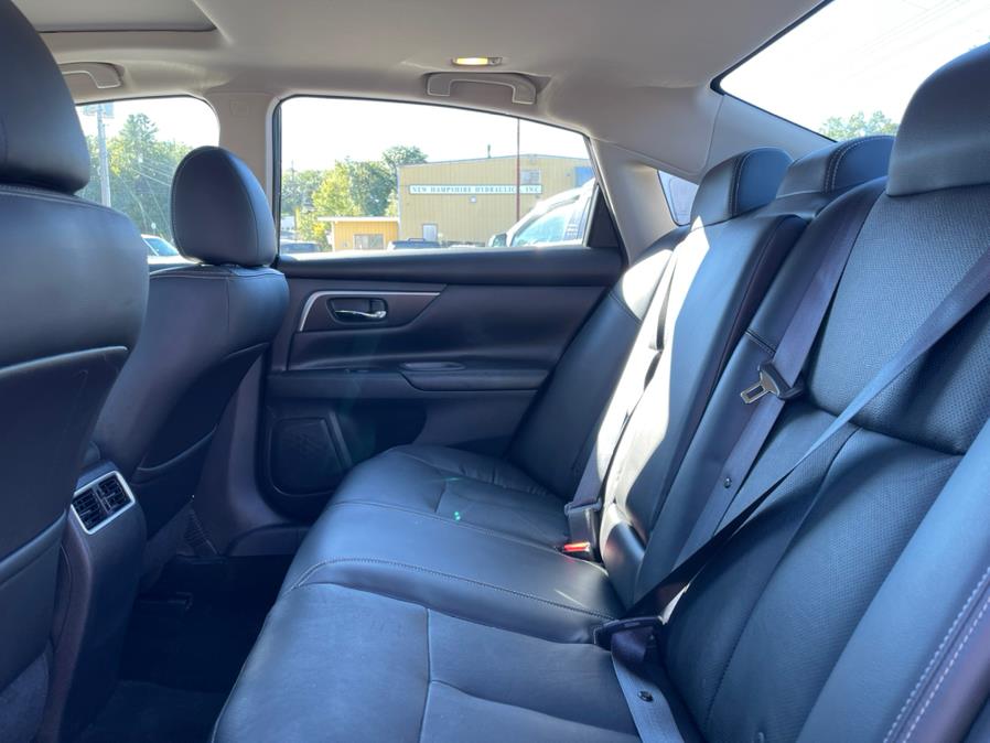 Used Nissan Altima 2017.5 2.5 SL Sedan 2017 | Merrimack Autosport. Merrimack, New Hampshire Used Nissan Altima 2017.5 2.5 SL Sedan 2017 | Merrimack Autosport. Merrimack, New Hampshire