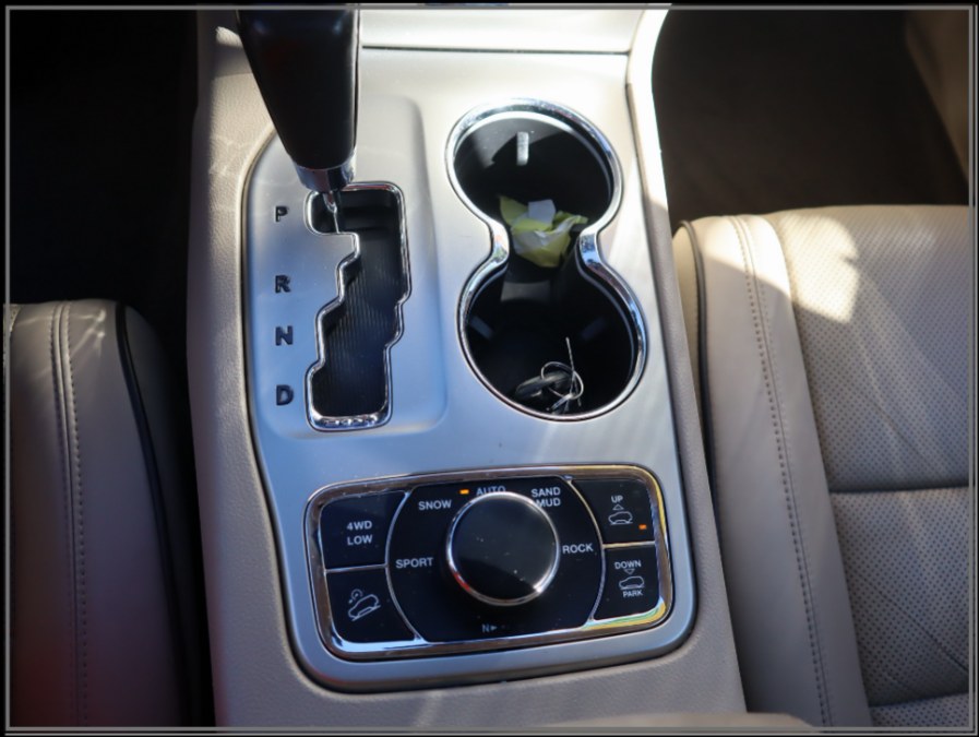 2011 Jeep Grand Cherokee 4WD 4dr Overland Summit, available for sale in Huntington Station, New York | My Auto Inc.. Huntington Station, New York 2011 Jeep Grand Cherokee 4WD 4dr Overland Summit, available for sale in Huntington Station, New York | My Auto Inc.. Huntington Station, New York