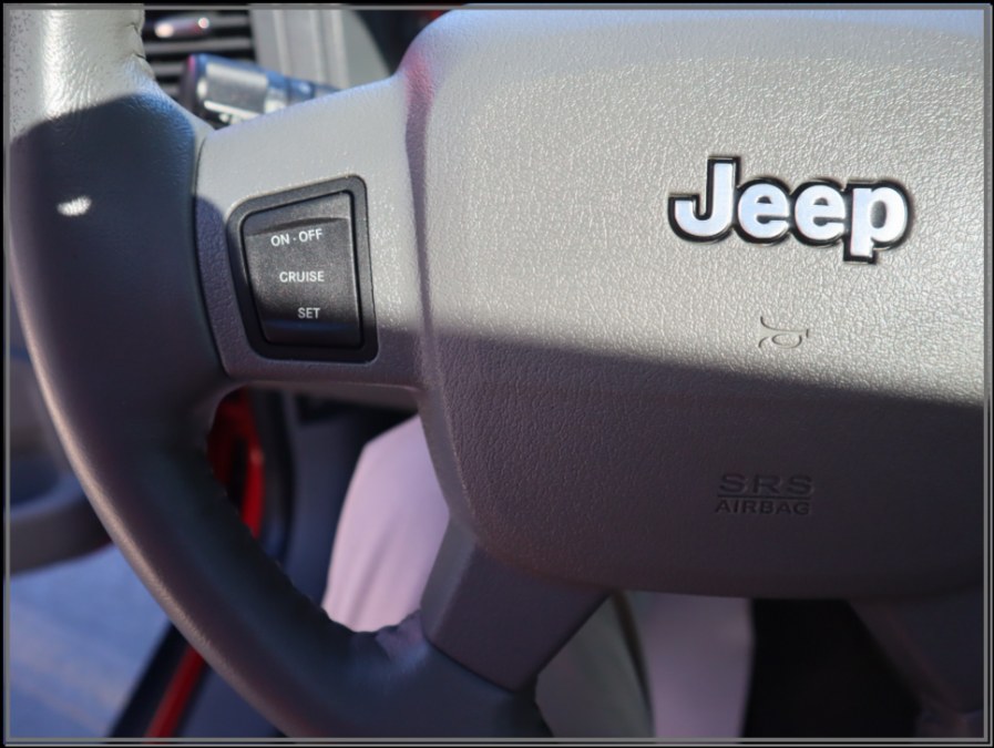 2005 Jeep Grand Cherokee 4dr Laredo 4WD, available for sale in Huntington Station, New York | My Auto Inc.. Huntington Station, New York 2005 Jeep Grand Cherokee 4dr Laredo 4WD, available for sale in Huntington Station, New York | My Auto Inc.. Huntington Station, New York