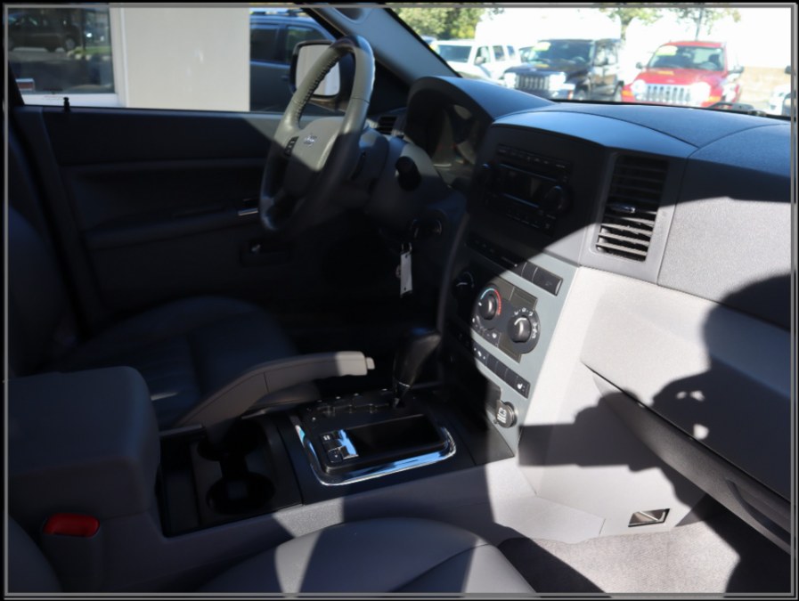 2005 Jeep Grand Cherokee 4dr Laredo 4WD, available for sale in Huntington Station, New York | My Auto Inc.. Huntington Station, New York 2005 Jeep Grand Cherokee 4dr Laredo 4WD, available for sale in Huntington Station, New York | My Auto Inc.. Huntington Station, New York