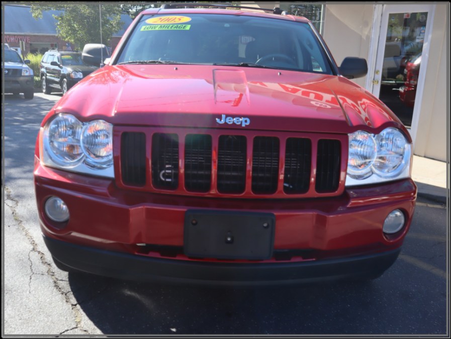 2005 Jeep Grand Cherokee 4dr Laredo 4WD, available for sale in Huntington Station, New York | My Auto Inc.. Huntington Station, New York 2005 Jeep Grand Cherokee 4dr Laredo 4WD, available for sale in Huntington Station, New York | My Auto Inc.. Huntington Station, New York