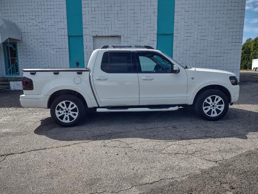 Used Ford Explorer Sport Trac 4WD 4dr V8 Limited 2007 | Dealertown Auto Wholesalers. Milford, Connecticut Used Ford Explorer Sport Trac 4WD 4dr V8 Limited 2007 | Dealertown Auto Wholesalers. Milford, Connecticut