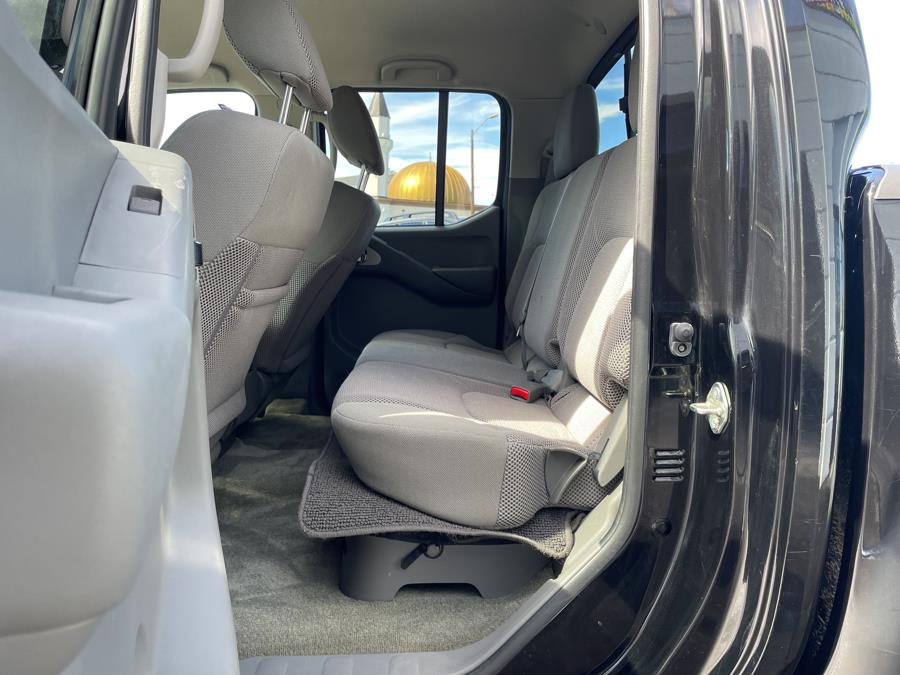 2017 Nissan Frontier Crew Pick Up 4Dr RWD W/4X4, available for sale in Hartford, Connecticut | Lex Autos LLC. Hartford, Connecticut 2017 Nissan Frontier Crew Pick Up 4Dr RWD W/4X4, available for sale in Hartford, Connecticut | Lex Autos LLC. Hartford, Connecticut