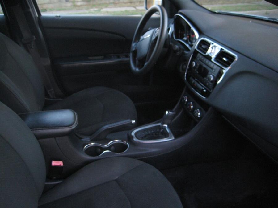 2012 Chrysler 200 LX 4dr Sedan, available for sale in Massapequa, New York | Rite Choice Auto Inc.. Massapequa, New York 2012 Chrysler 200 LX 4dr Sedan, available for sale in Massapequa, New York | Rite Choice Auto Inc.. Massapequa, New York